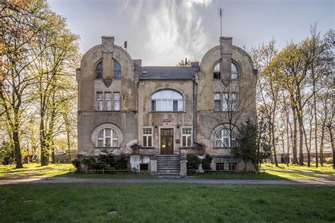 Doruchów - Polskie Zabytki - Katalog zamków, pałaców i dworów w Polsce