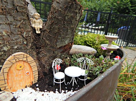 Easy DIY Fairy Garden - Stylish Revamp