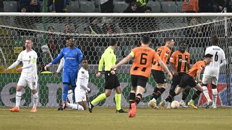 Barrages DEuropa League Le Stade Rennais Sincline Contre Le