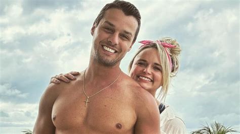 Miranda Lambert Celebrates Fourth Wedding Anniversary With Shirtless