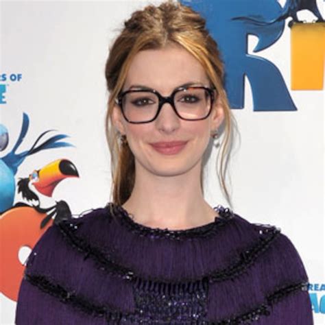 Anne Hathaways Geek Chic Glasses Yay Or Nay E Online