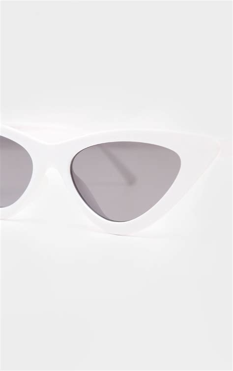 White Retro Cat Eye Sunglasses Prettylittlething Usa