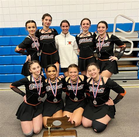 Photo Gardner High Cheerleaders Place 2nd At States Qualify For