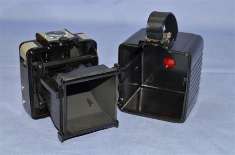 Antique Vintage Eastman Kodak Usa Brownie Hawkeye Flash Model Camera