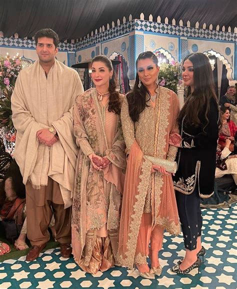 Maryam Nawaz Ethnic Outfits Festival Wear Outfits