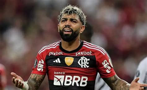 Atacante Gabigol é suspenso do futebol por dois anos O Bairrista