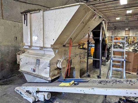 Vecoplan Rg Single Shaft Shredder X Feed Opening Box