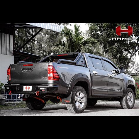 Parachoques Trasero Serie RS Toyota Hilux 2016 2023 Trustus