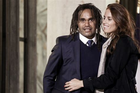 Photo L ancien footballeur français Christian Karembeu et sa femme