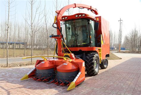 Tagrm Qs Silage Corn Combine Harvester China Silage Harvester