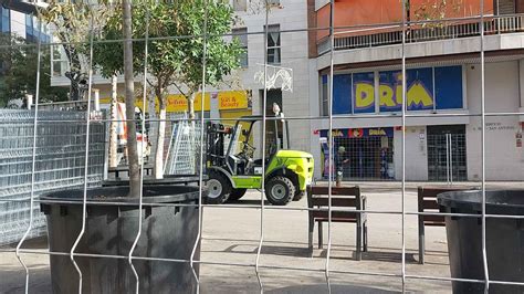 Vecinos De Sant Antoni Muestran Su Decepción Con Janet Sanz Por La