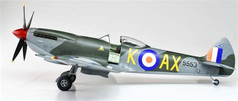 SAAF Supermarine Spitfire Mk IX LF (AX-K Sn 5553) - Ready for ...