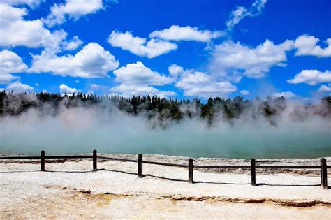 Exploring Wai-O-Tapu Geothermal Wonderland - Explore Shaw