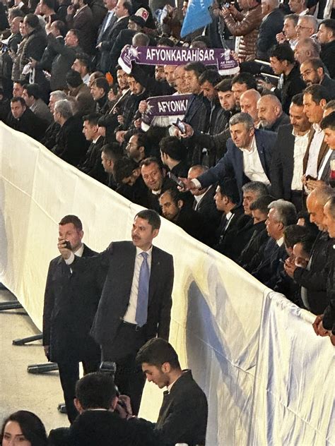 Ersin Çelik on Twitter Murat Kurum Ankara Arenada tribün kenarından