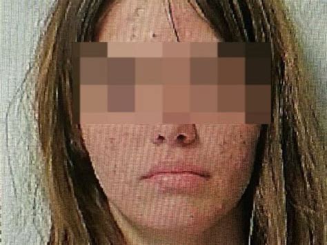 Tiene 19 Años Y Está Acusada De Tentativa De Homicidio