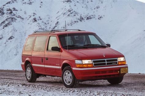 Tested: Five 1992 4WD Minivans vs. Alaska's Dalton Highway