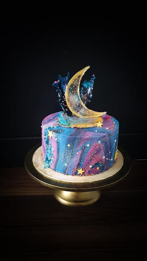 Galaxy cake - Decorated Cake by Anna Stasiak - CakesDecor