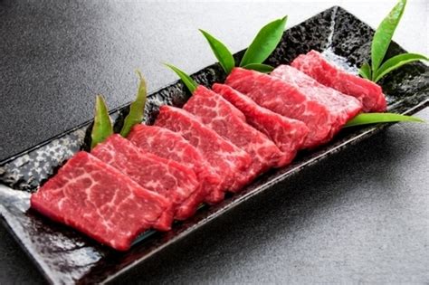 焼肉一人前は何グラム？何枚？量の目安を男女・食べる量別に一覧表で紹介！ ちそう