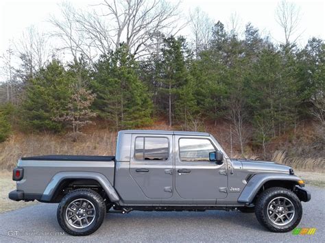 Sting Gray 2020 Jeep Gladiator Overland 4x4 Exterior Photo 136848776