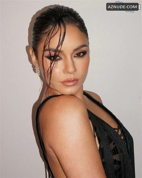 Vanessa Hudgens Sexy Flashes Her Hot Tits At The Vanity Fair Oscar