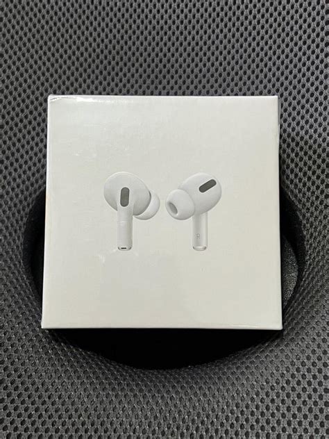 Bnib Bluetooth Ear Piece Audio Earphones On Carousell