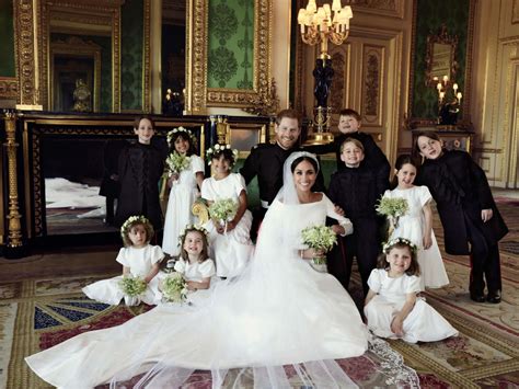 See the First Official Royal Family Portraits Featuring Meghan Markle ...