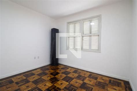 Apartamento na Avenida Benjamin Constant São João em Porto Alegre por