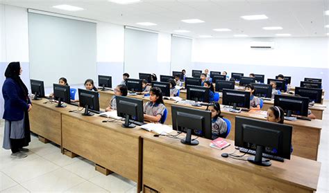 Computer Labs | M.E.S INDIAN SCHOOL