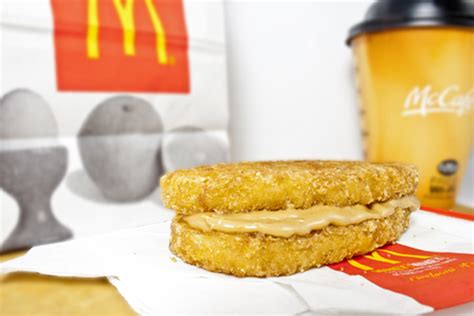 The Mcpb Mcdonalds Hash Browns And Peanut Butter Sandwich Foodiggity