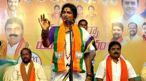 Hyderabad BJP Madhavi Latha Speech Strong Counter To Owaisi Brothers