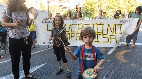 Vecinos De Barcelona Denuncian Que No Se Están Cumpliendo Los Plazos Para Pacificar Los Entornos