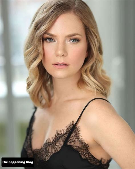 Cindy Busby Sexy Collection 11 Photos Video TheFappening