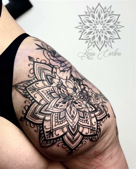 11 Booty Tattoo Ideas That Will Blow Your Mind