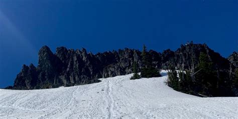 Basic Alpine Climb Pinnacle Peak And The Castle — The Mountaineers