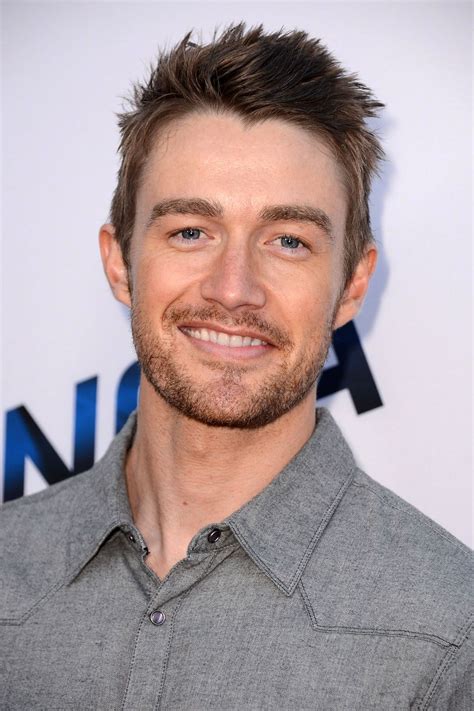 Robert Buckley