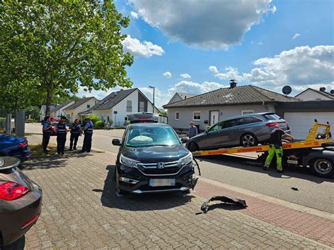 Wilde Verfolgungsjagd Mit Der Polizei Endet Am Vormittag In Berherrn