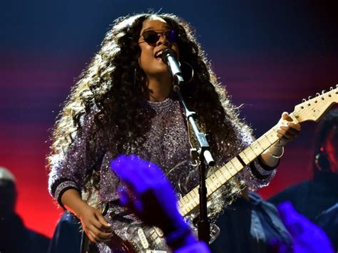 H.E.R. | Guitar.com | All Things Guitar | 2 / 2