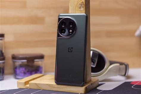 OnePlus 11 Debuts Globally Flagship Specs With Hasselblad Cameras