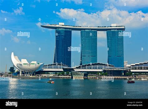 Singapore Marina Bay Sands Singapores Stock Photo Alamy