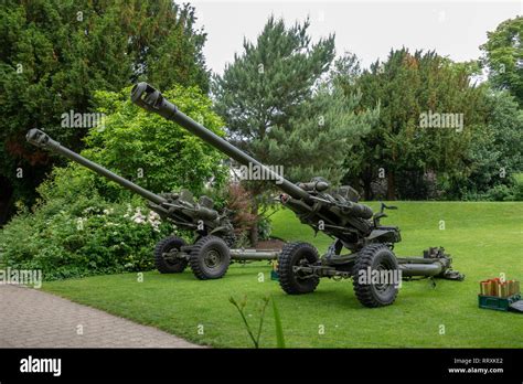 105mm Howitzer Hi Res Stock Photography And Images Alamy