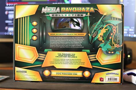 Mavin Pok Mon Mega Rayquaza Collection Figure Box