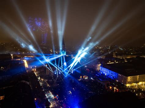 Ziua De Cluj Cum S A V Zut Spectacolul De Drone I Lumini Din Cluj