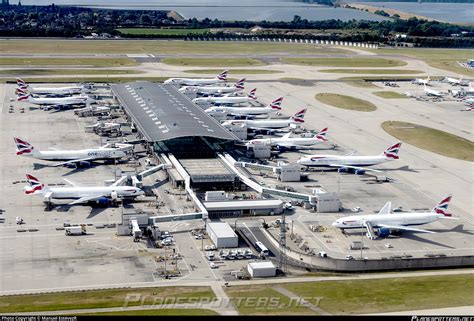 London Heathrow Airport Overview Photo by Manuel EstévezR | ID 1064938 ...