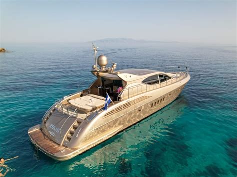 Elon Musk vacationed on a superyacht off the coast of Greece. Here's a ...