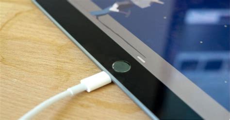 My iPad Takes a Long Time to Charge: How to Fix it | ITIGIC