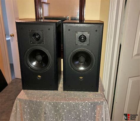 Great Sounding Vintage Polk Audio Bookshelf Speakers Monitor 45 Photo