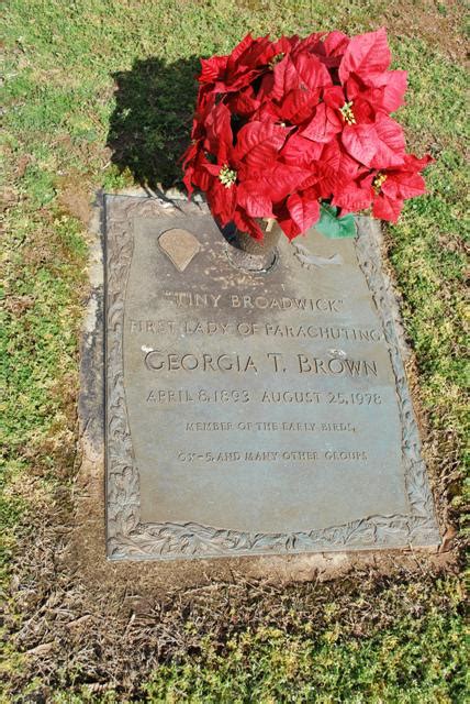 Photos Of Georgia Ann Tiny Broadwick Brown Find A Grave Memorial