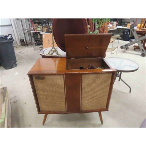 Rca Victor Cabinet Stereo 30 X 33 X 17