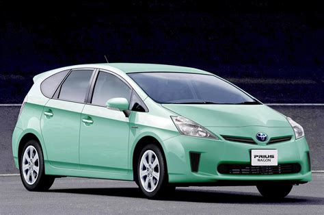 Toyota Prius 7 Seater Top 10 Videos And 88 Images