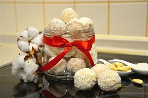 Цукерки Рафаелло своїми руками | Цукерки зі згущенкою – Bene Gusto